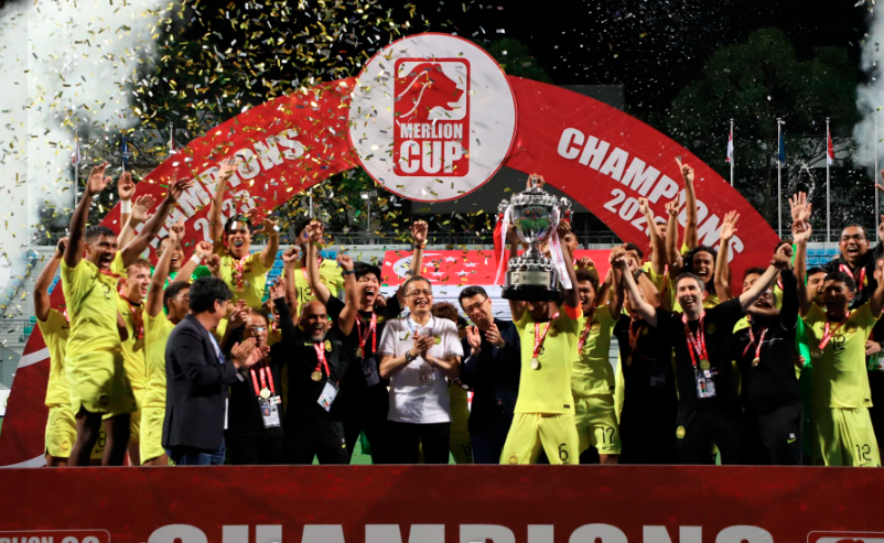 Malaysia julang Piala Merlion 2023