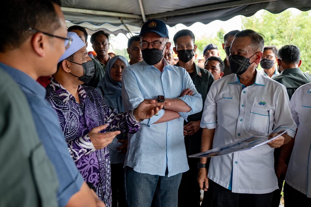 Kerjasama Jentera Kerajaan Pusat Dan Kerajaan Negeri Sangat Dituntut - PM Anwar