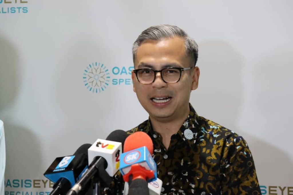 Belum Ada Perbincangan Mendalam Bahawa RUU Kekalkan Kerajaan Hingga Akhir Penggal - Fahmi