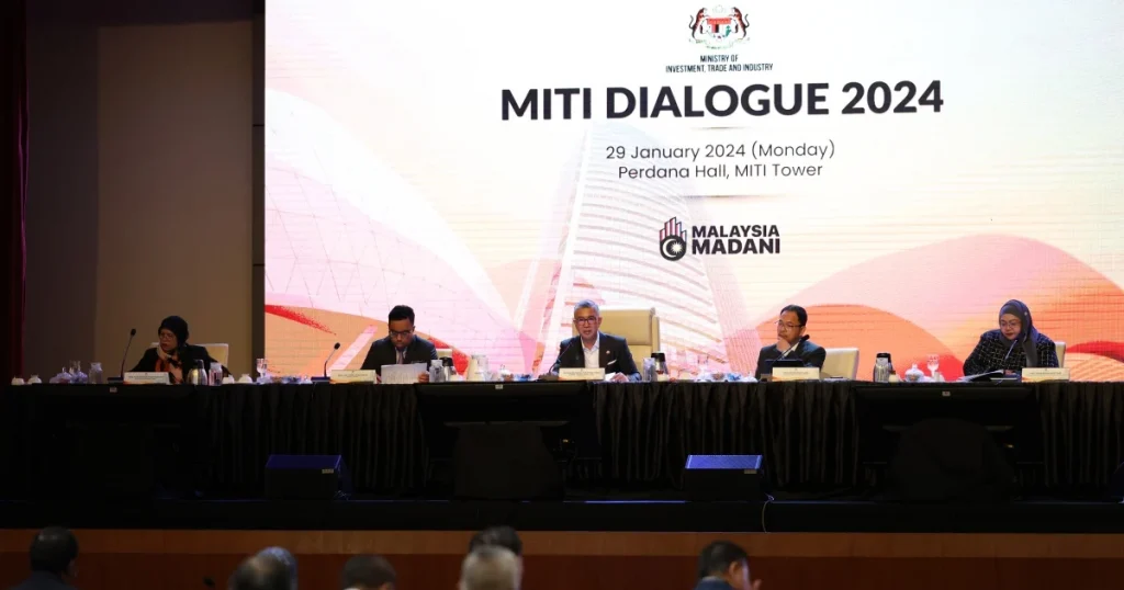 Dialog MITI 2024: Kerjasama Sektor Awam-Swasta, Agenda Perindustrian Semula