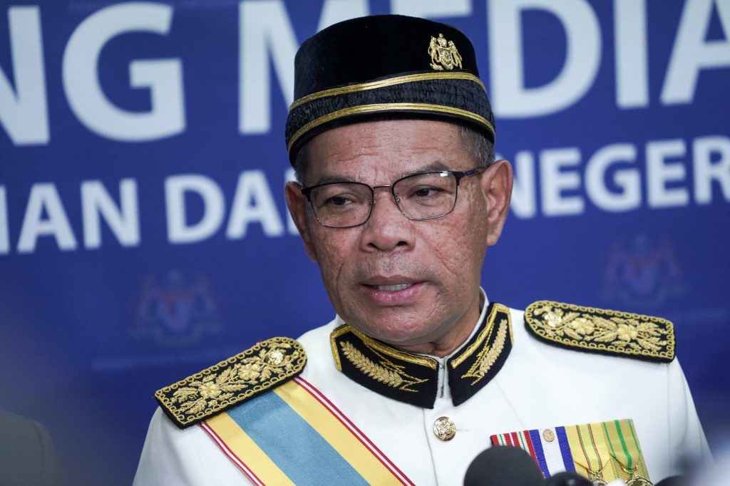 Kabinet Dimaklumkan Isu Pengampunan Najib - Saifuddin